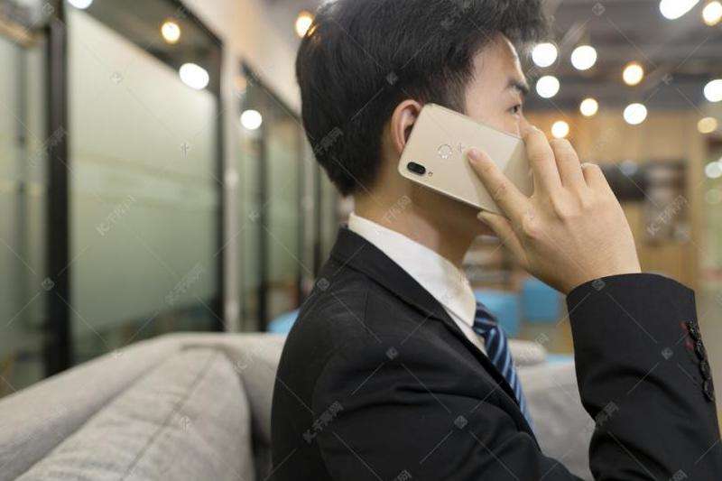 在iPhone上如何使用Facebook进行电话通话