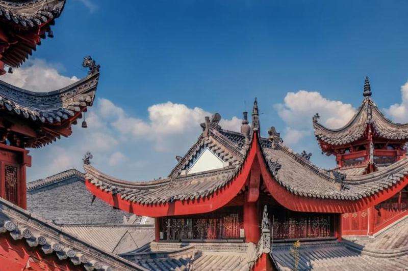 对比人人网和Facebook的特点和区别